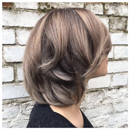 Hair been balayaged grey using Olaplex by Thea at the klinik hairdressing