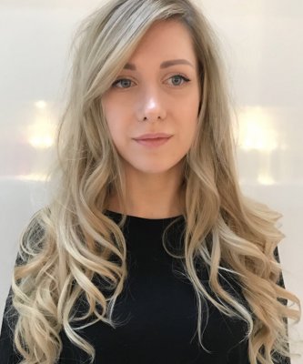 Reverse balayage to break up a block colour to give a more textured finish by Thea at the klinik hairdressing London